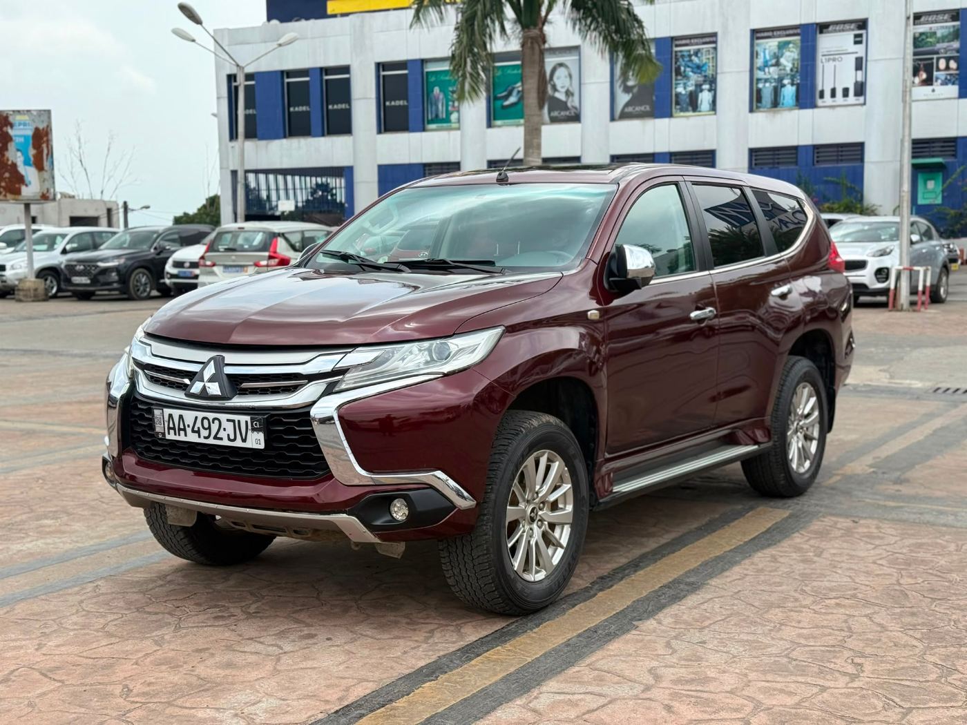 Mitsubishi Montero 2023