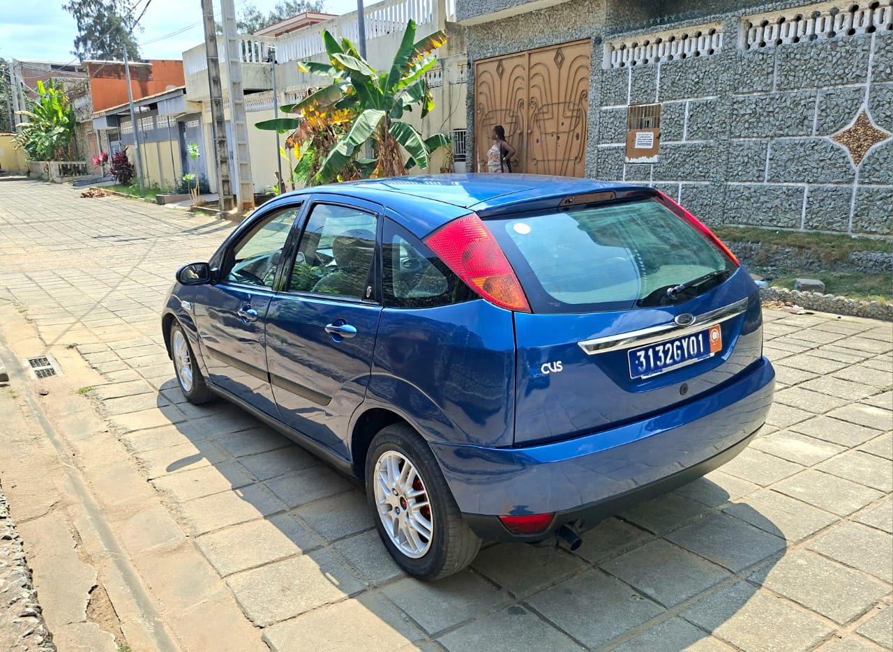 Ford Focus 2000