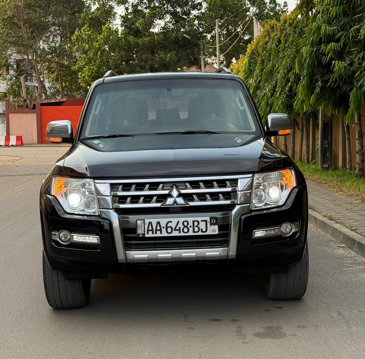 MITSUBISHI Pajero 2024
